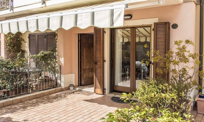 Sirolo Apartment | S289 - Sirolo, delightful one bedroom apartment with porch