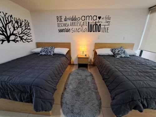 Ciudad Lopez Mateos Apartment | S99 SUITE DOBLE Premium Suite TEC CEM con Cocineta WiFi Balcón Parking Terraza