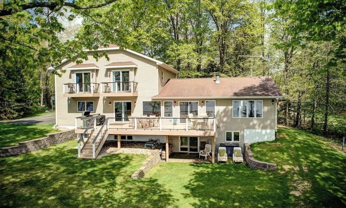 Summit Lake House | Sabel's Retreat with Summit Lake Views