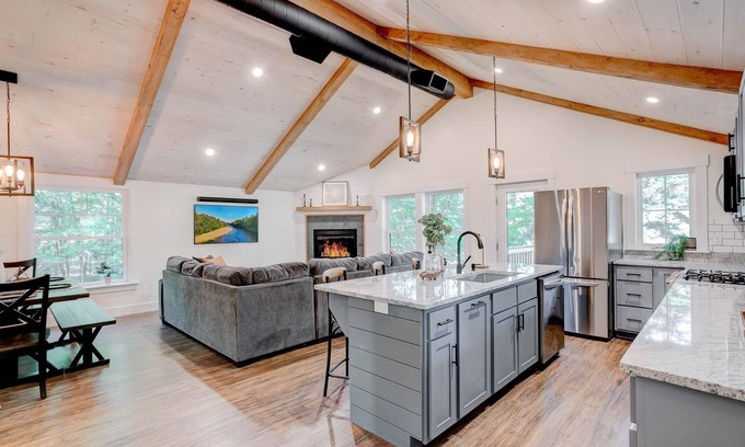 Center Conway House | Saco River Farmhouse, Riverfront Getaway in Conway! 10 Mins to Downtown!