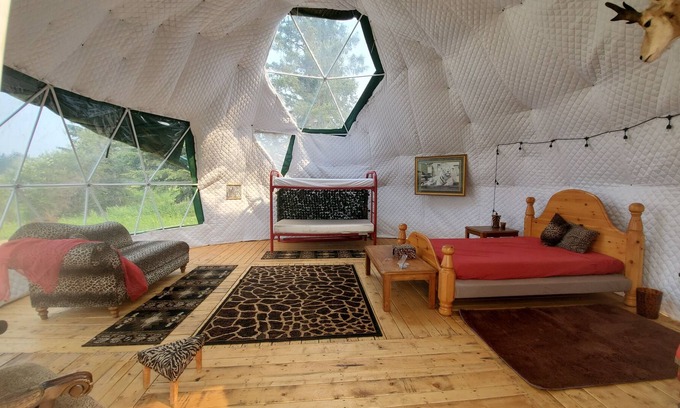 Caroline House | Safari Dome in the beautiful Boundary RV Park