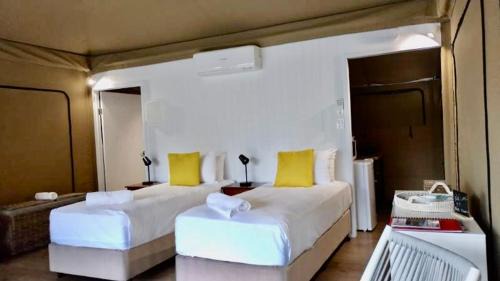 Nelly Bay Resort | Safari Tent 7 Accessible