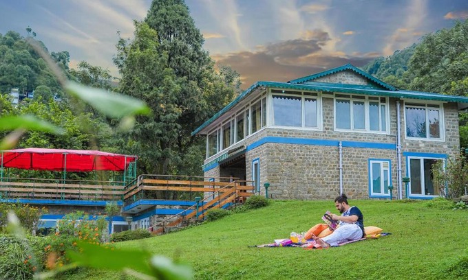 Kasauli Villa | SaffronStays Kasauli Estate