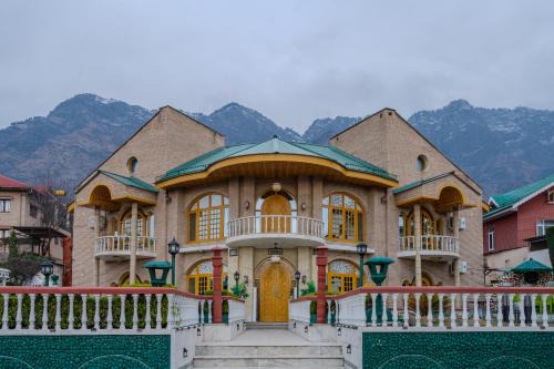 Nishat-Shalimar Villa | SaffronStays King Mahal