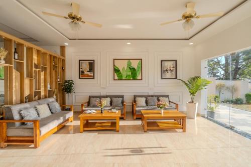 Bullawala Villa | SaffronStays The Rajpur