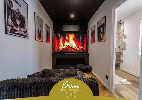 Chagny Apartment | Saga - Cinema Room - By Primo