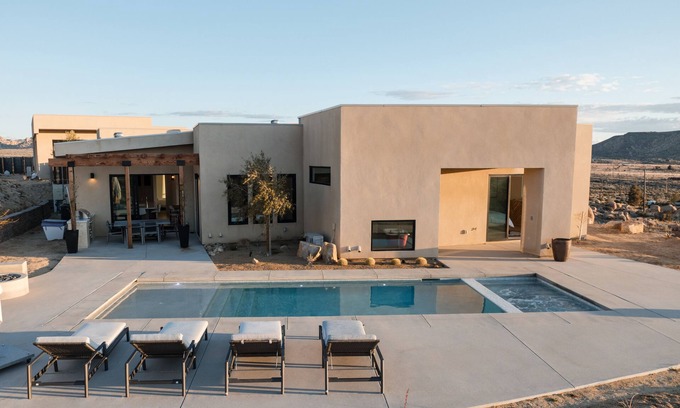 Pioneertown House | Sagebrush Hideaway w/Pool+Spa, Sauna, Cold Plunge