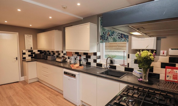 Scarborough Cottage | Sail Lodge