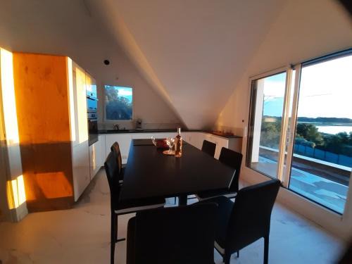 Sarzeau Apartment | Saint-Colombier - 4/6 personnes - vue sur le Golfe du Morbihan - FR-1-639-151