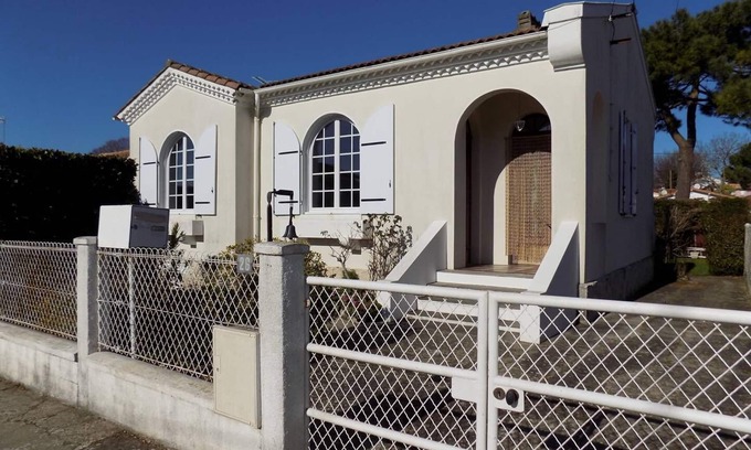 Saint-Georges-de-Didonne House | Saint Georges de Didonne - COMFORTABLE HOUSE - QUIET AREA - A NUGGET in the TOWN