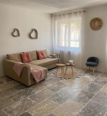 Saint-Laurent-de-Mure Apartment | Saint-Laurent-20 min Lyon-proche Aéroport-Eurexpo
