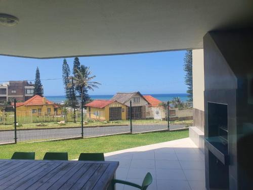Margate Apartment | Saints View Resort Unit 2
