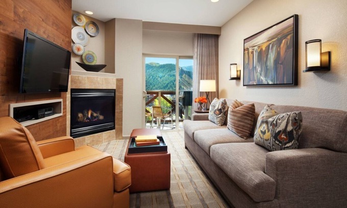Avon Hotel | SALE! Thanksgiving in Sheraton Mountain Vista - 1 BR with kitchenet.