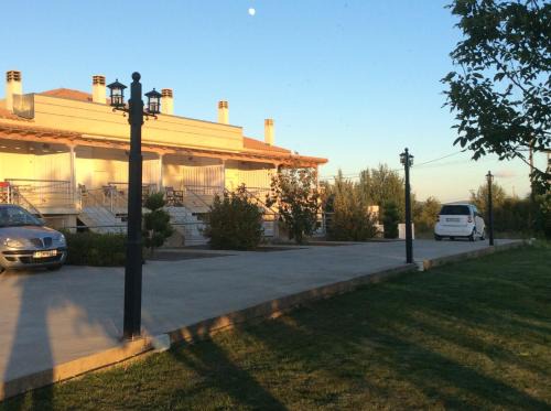 Megalopolis Apartment | Salesi