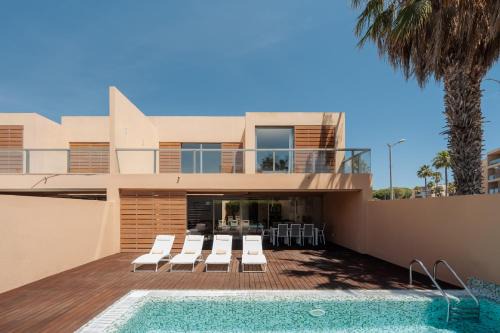Salgados Villa | Salgados Premium Beach Villa by DA'Home