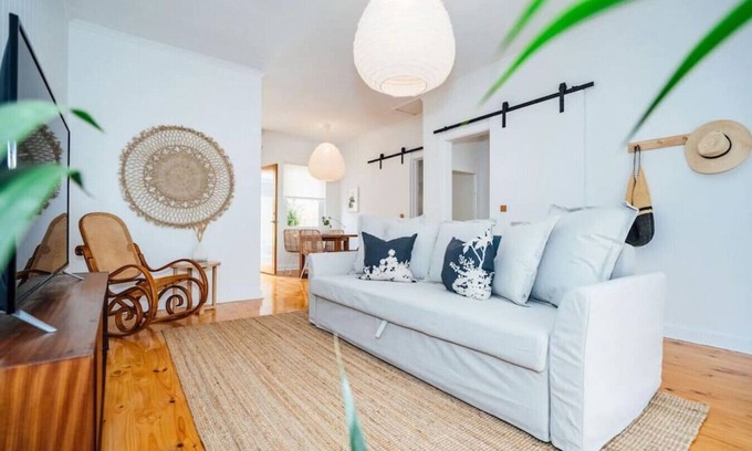 Glenelg South Apartment | Salt at Arlo`s - Refined luxury in Glenelg · ★Salt at Arlo`s★✔Refined luxury in Glenelg✔WiFi