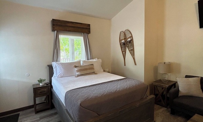 Lava Hot Springs Apartment | Salt Shaker Studio Apartment