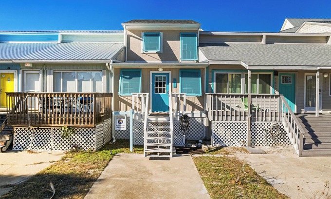 Navarre Beach House | Salt Therapy, Experience Navarre!