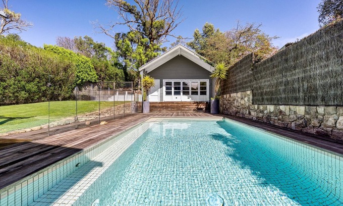 Sorrento House | Saltwater Sorrento: 4 BR, 3 BA in Sorrento, Sleeps 10