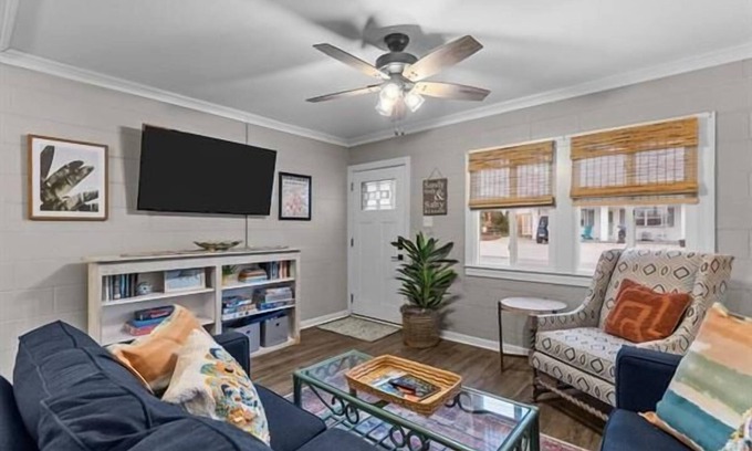 Emerald Isle House | Salty Breezes & Sandy Paws – Welcome to Hatfield’s Hideaway
