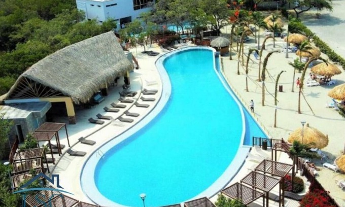 Pozos Colorados Apartment | SAMARIA BEACH CLUB T1 APT1705 SWIMMING POOLS JACUZZI SAUNA TURKISH REST EXIT TO THE SEA