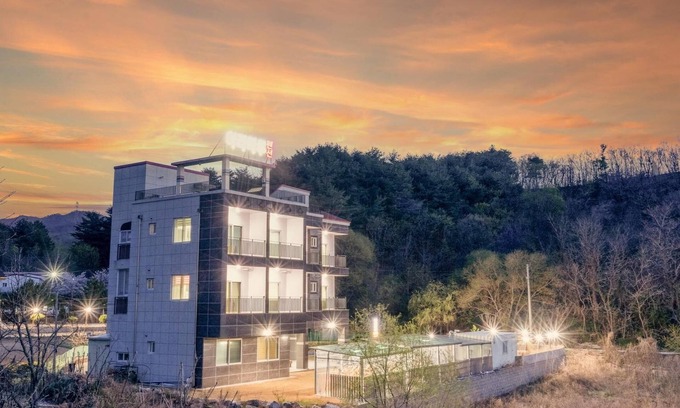 Samcheok House | Samcheok Aramaru Pension