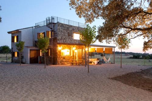 Mejorada House | San Benito, finca privada cerca de Gredos con piscina