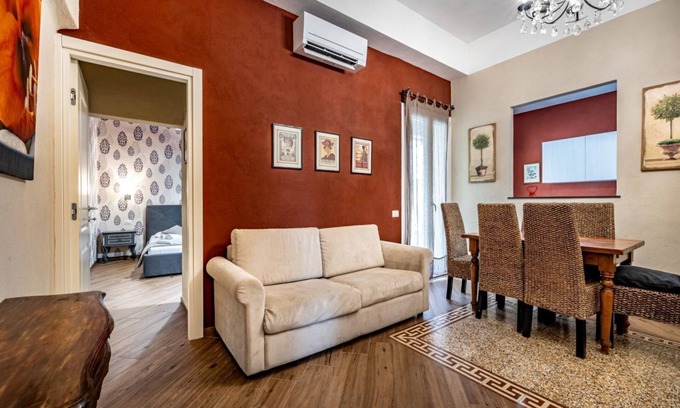 San Lorenzo Apartment | San Lorenzo apartment with terrace
