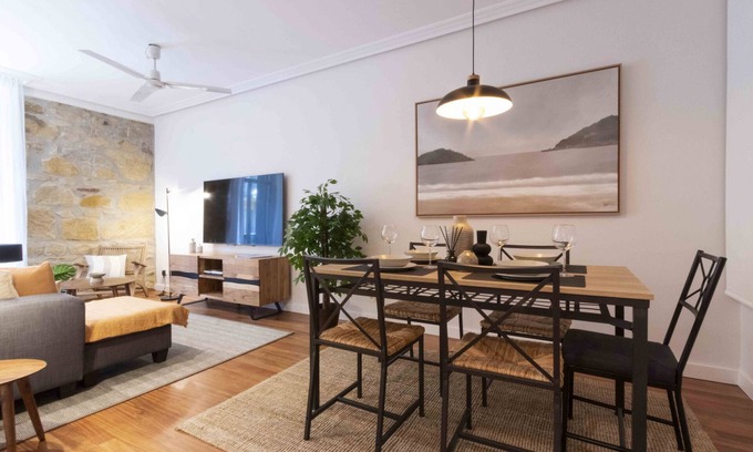 San Sebastian Centro Apartment | San Martin II | The Rentals Collection