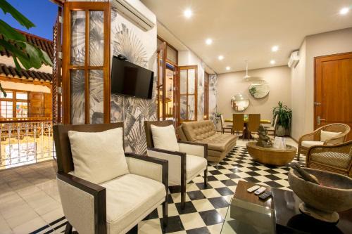 Centro Apartment | San Pedro Claver Luxury in the walled city