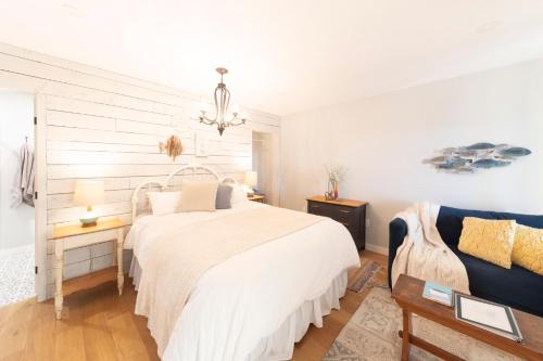 Indian Harbour Ski Chalet | Sand Dollar