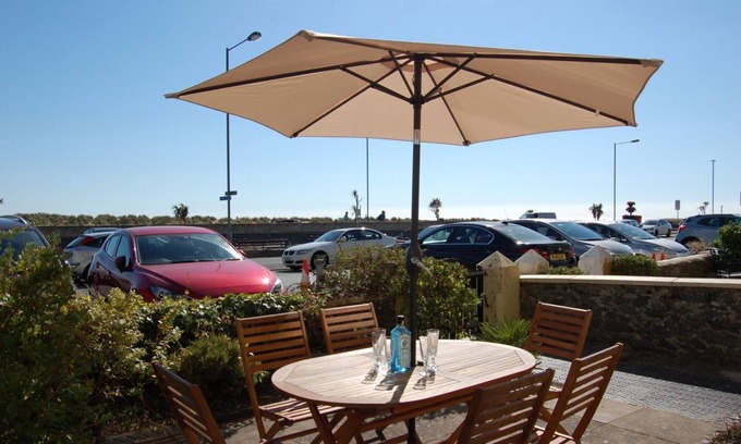 Barmouth Apartment | Sand Dune Apartment (wheelchair accessible) in Barmouth