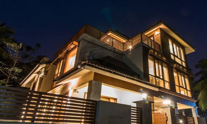 Candolim Villa | Sand On the Beach