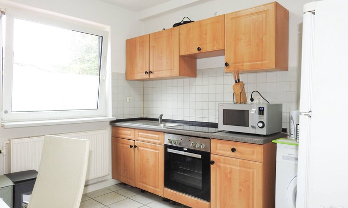 Hemelingen Apartment | Sandhofstr.3a EG Links