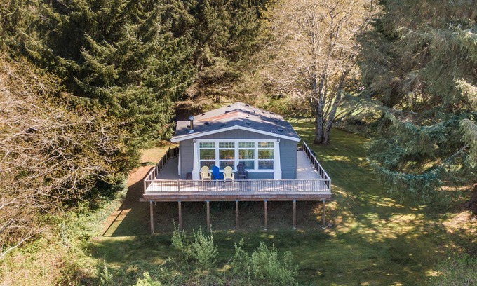 Cloverdale House | Sandlake Views #186 - Peaceful, secluded retreat. Pet friendly with views