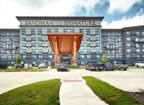Plano Hotel | Sandman Signature Plano-Frisco Hotel