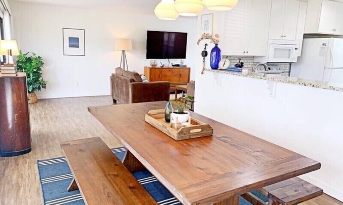 Miramar Beach Cottage | Sandpipers Port- Stylish Condo on golf course/Sandestin Resort