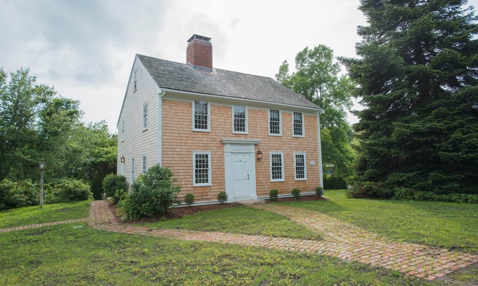 Sandwich House | Sandwich Cape Cod Antique Colonial - The Deacon Eldred House