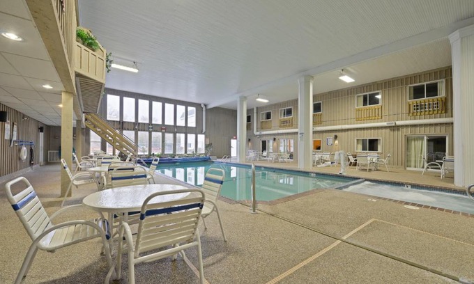 Sandwich Hotel | Sandwich Lodge & Resort