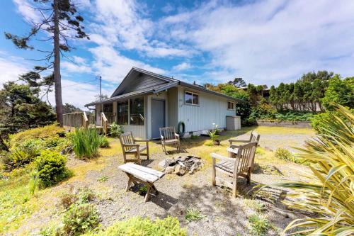 Lincoln City House | Sandy Cottage