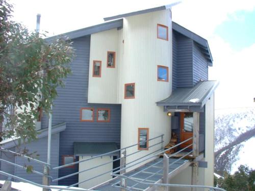 Hotham Heights Ski Chalet | Sanki