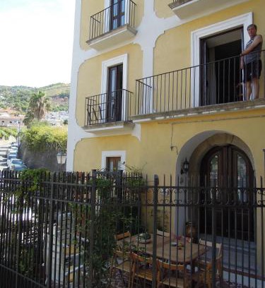 Paola Hotel | Sant'Agostino Guest Rooms