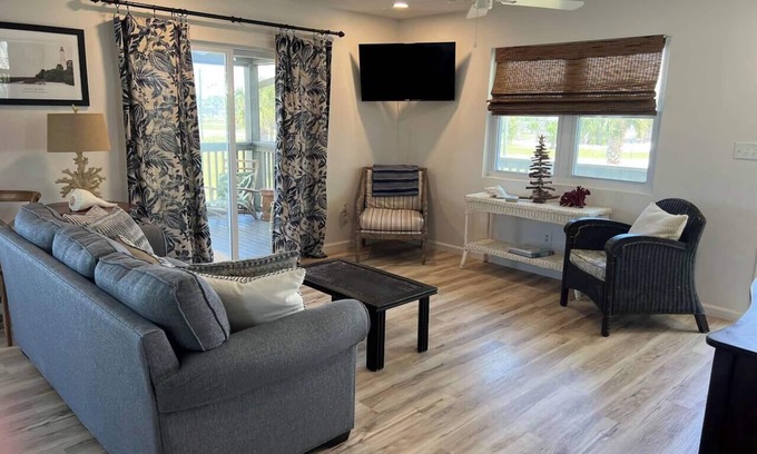 Port St. Joe Cottage | Santa Anna Cottage at Port St. Joe Beach