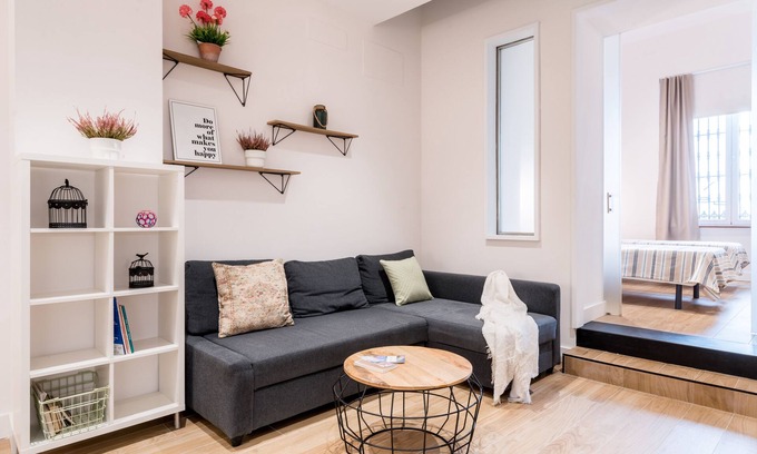 San Lorenzo Apartment | Santa Barbara Central Suites, 2 Bdr apt ground floor