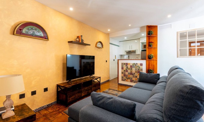 San Bartolome Apartment | Santa Maria la Blanca. 1-bedroom in Santa Cruz