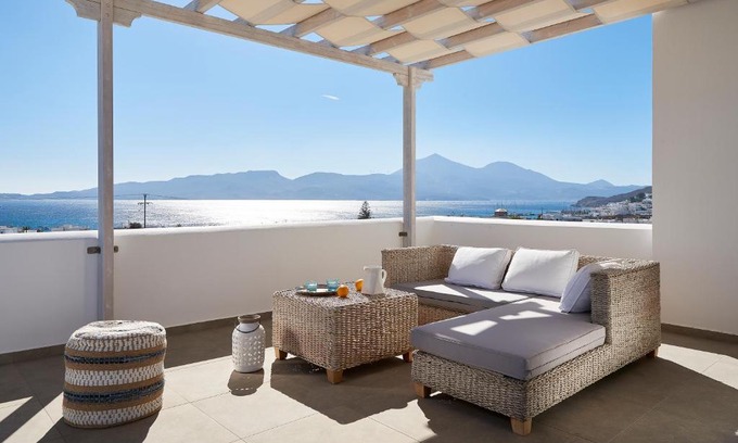 Adamas Hotel | Santa Maria Luxury Suites & Spa