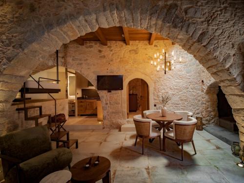 Minoa Pediada Hotel | Santa Veneranda Suites "by Checkin"