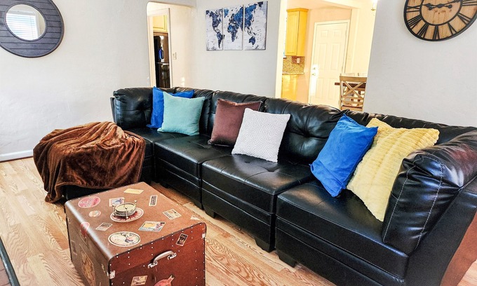 The Villas House | Santana Row 3BR Stay – Heart of Silicon Valley