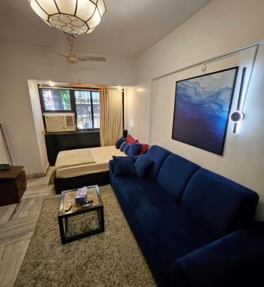 Khar Apartment | Sapphire suite
