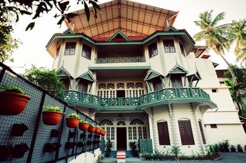 Kochi Hotel | Sarada Mandiram